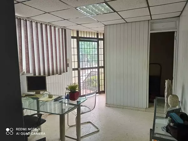 oficinas y locales comerciales - Vendo casa en Gazcue, preparada para oficinas 2