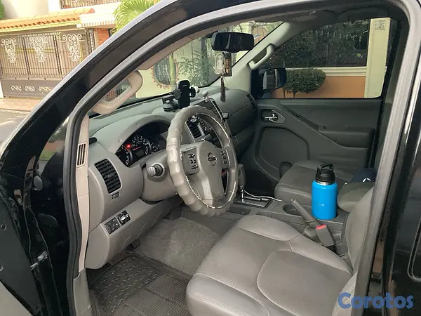 jeepetas y camionetas - Nissan Frontier SV 3