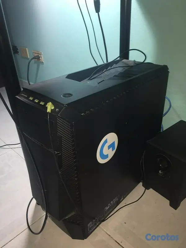 computadoras y laptops - PC Gaming Desktop con poco uso! 2