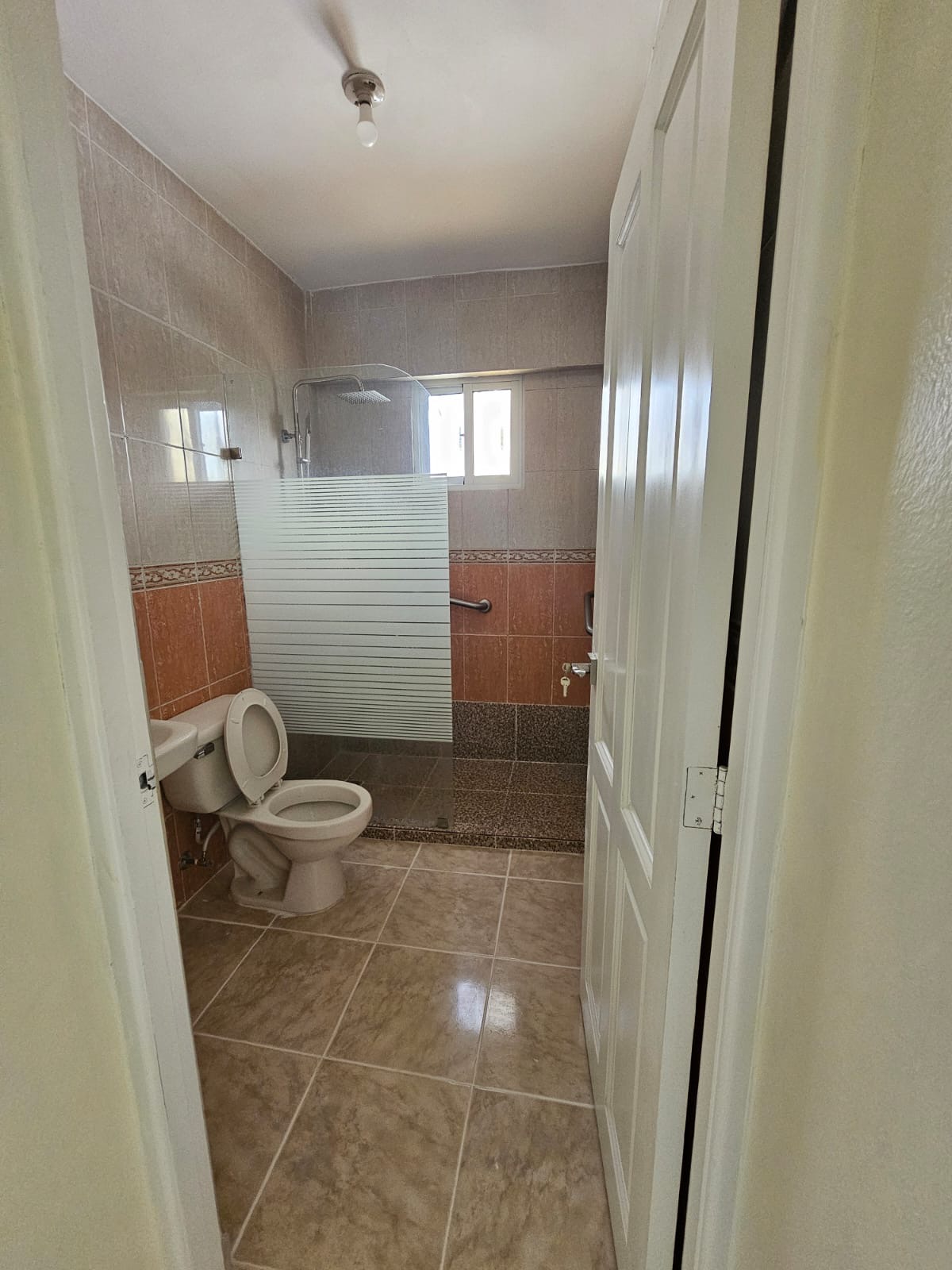 apartamentos - Alquilo, avenida Independencia kilómetro 7 tres ha 8