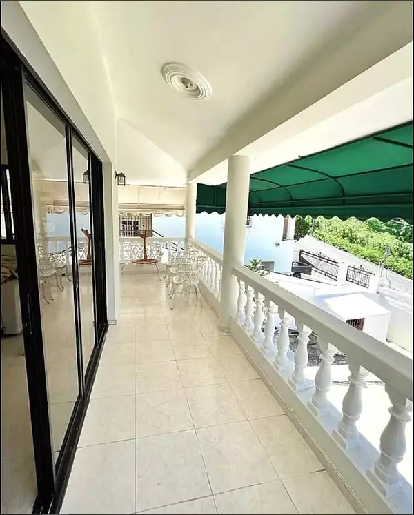 casas - Vendo casa casa en Arroyo Hondo III 7