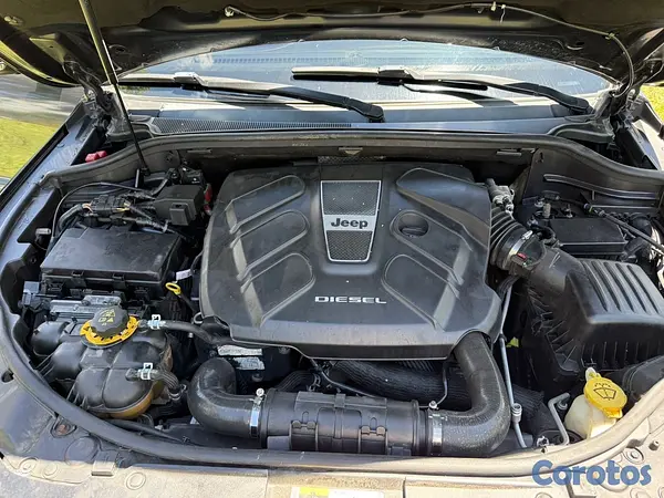 jeepetas y camionetas - JEEP GRAND CHEROKEE OVERLAND 2016 DIESEL 7