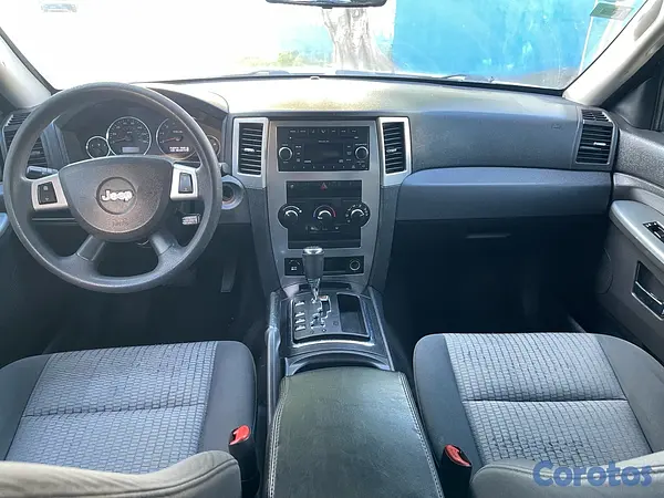 jeepetas y camionetas - Jeep Grand Cherokee Laredo 2009 8