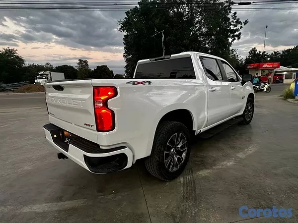 jeepetas y camionetas - chevolet silverado 2022 clean carfax  5