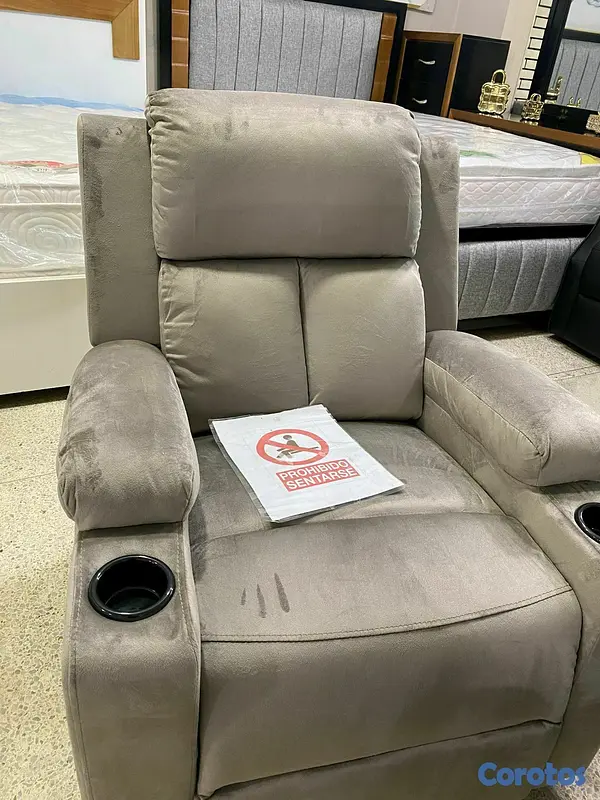 muebles y colchones - *SILLON RECLINABLE*

SILLON RECLINABLE 
COLOR CREMA
MODELO LV6141B-G
 3