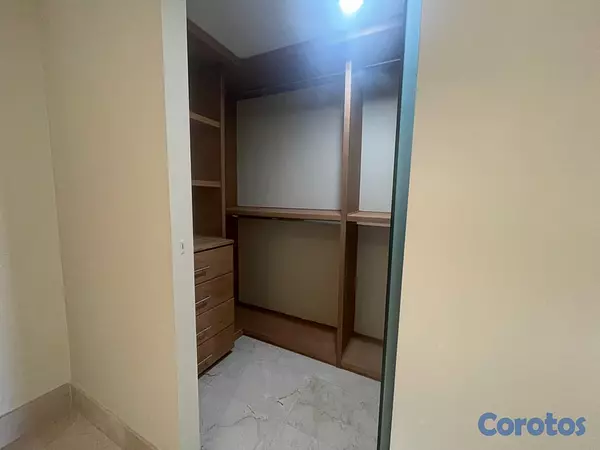 apartamentos - Apartamento en alquiler en piantini de tres habitaciones 5