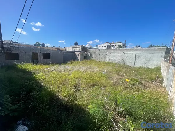 solares y terrenos - Solar en venta con títulos  2