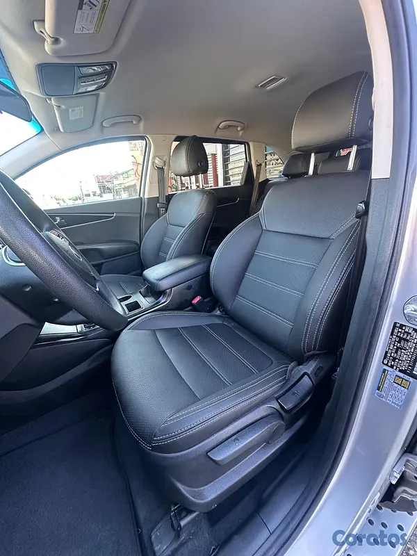 jeepetas y camionetas - Kia Sorento LX 2020 6