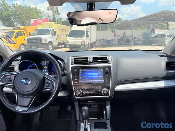 carros - Subaru legacy 2019 12