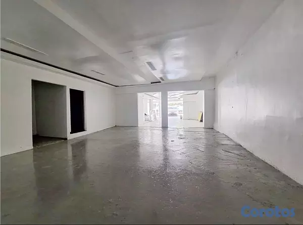 oficinas y locales comerciales - Alquiler local en ensanche la Fe  3