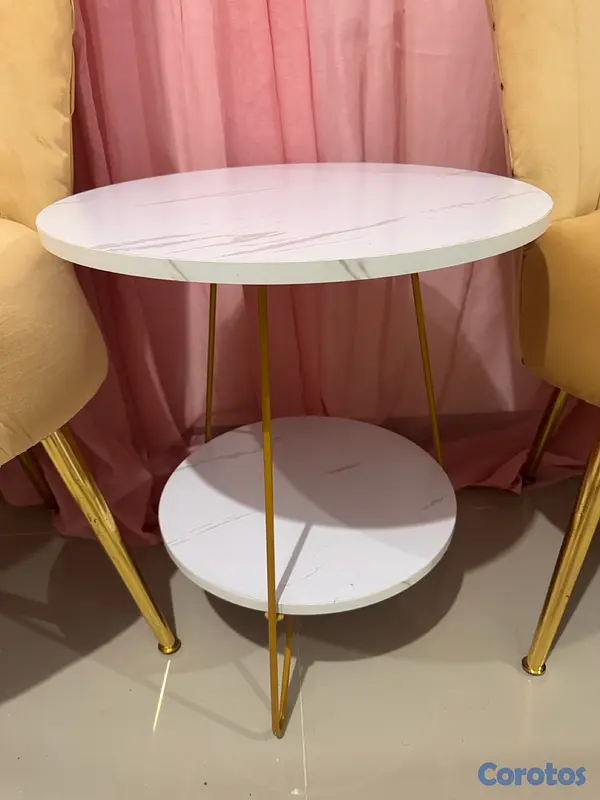 muebles y colchones - Vendo lámpara y mesa  4