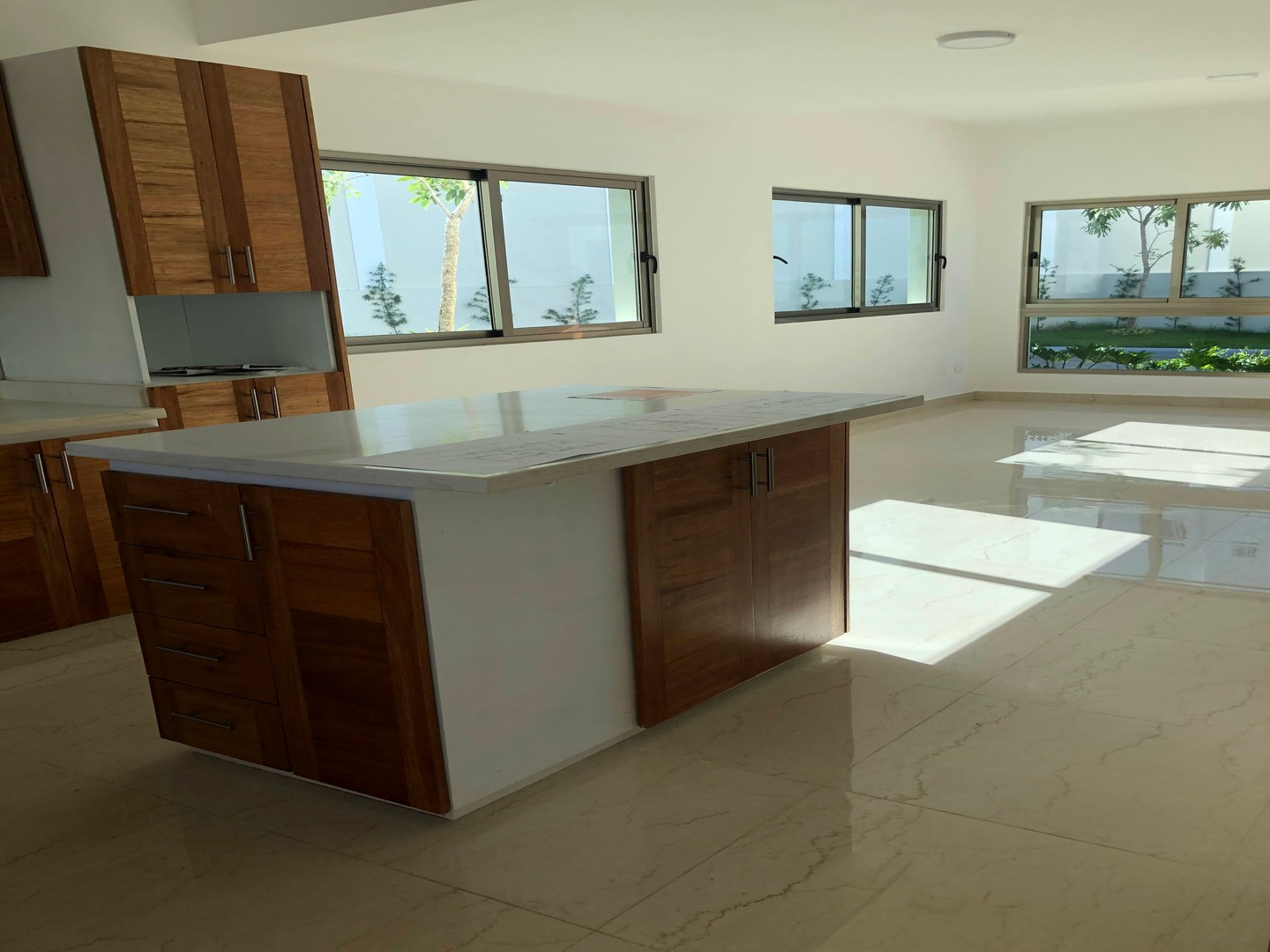 casas - TOWNHOUSE En venta En Colinas de Los Rios 3 niveles 3 habitaciones 2 parqueos Zo 5