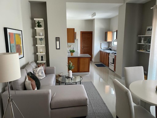 apartamentos - Execelente ubicación a una esquina de la Churchill 5
