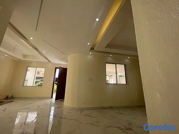 casas - venta de casa en la autopista de san Isidro brisa oriental  5