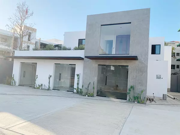 oficinas y locales comerciales - Locales céntricos  primer nivel 3