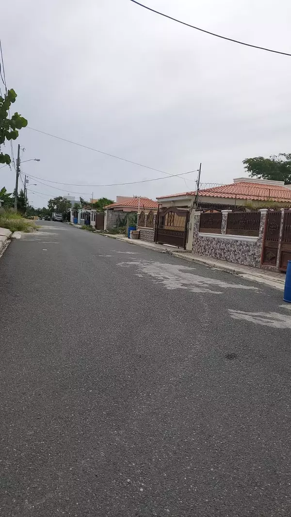 solares y terrenos - Solar Residencial Autopista San Isidro, Bravo 1