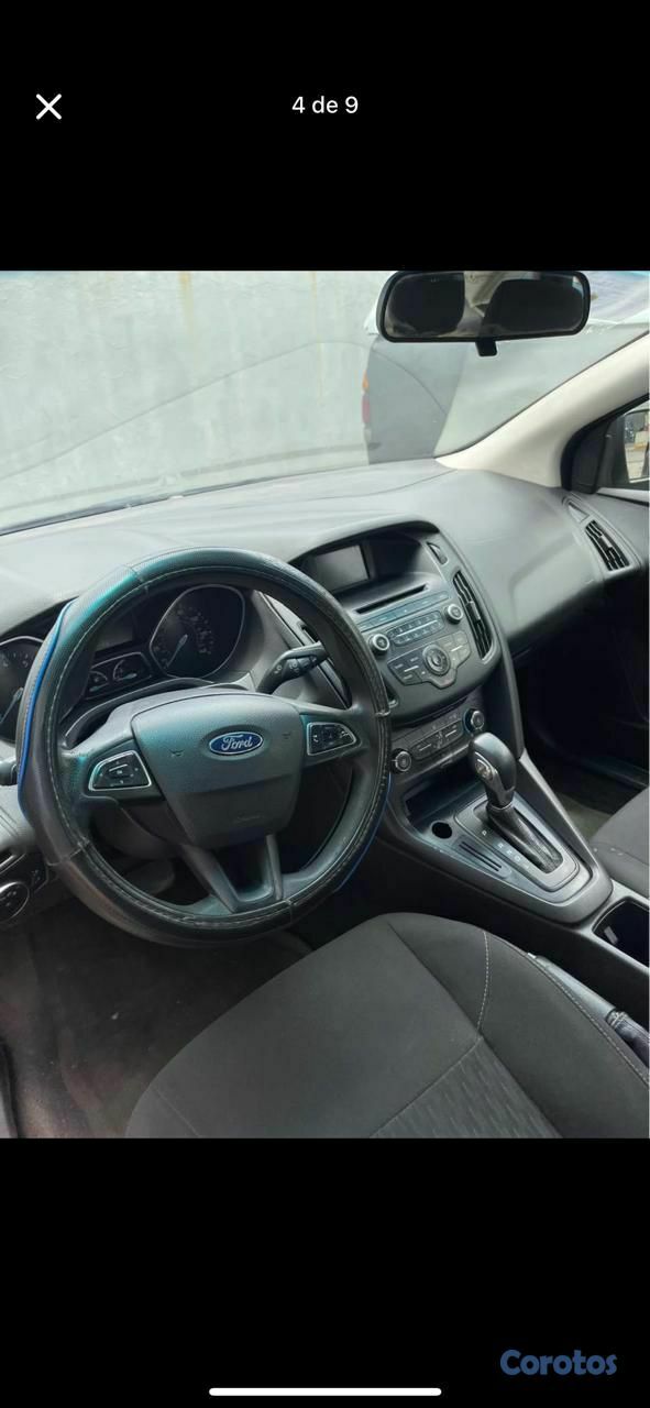 carros - 2017 Ford Focus Automovil Gris 5