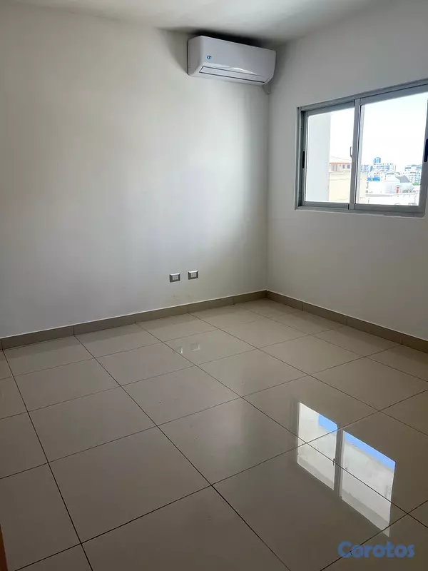 apartamentos - ALQUILO APTO de 1 HAB, 7MO. NIVEL, BALCON, ENS. PI 6