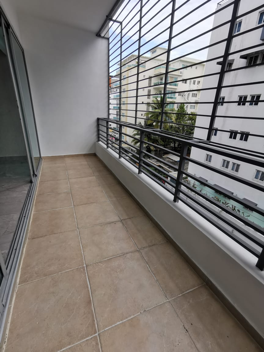 apartamentos - VENDO APART. DE 186 MTS EN TORRE FAMILIAR EVARISTO 0