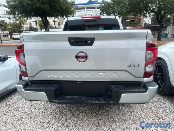 jeepetas y camionetas - Camioneta Nissan Navara 2026 0km 5