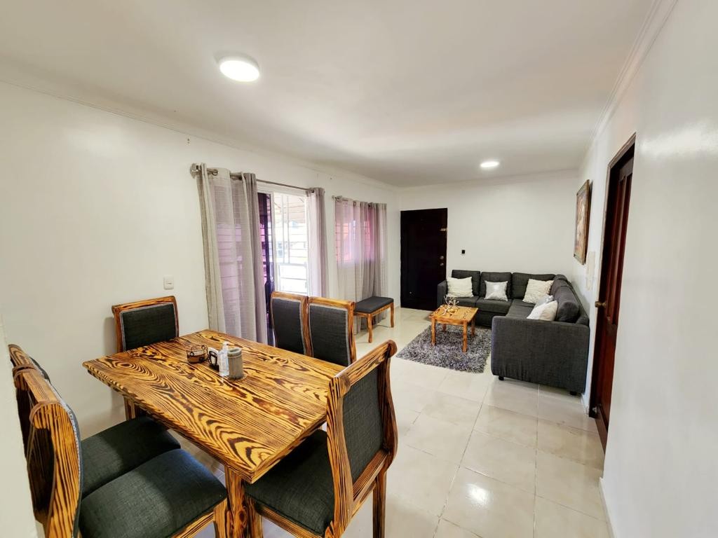 apartamentos - Vendo Oportunidad Apartamento, 4to. Piso con Terraza, Residencial en Alameda  4