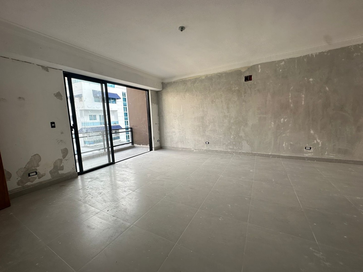 apartamentos - Vendo Mirador Norte, piso 4 precio. 3 habitaciones con su baño