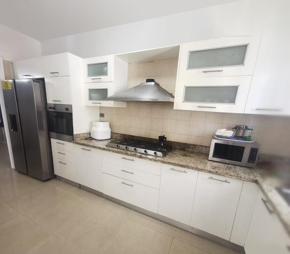 apartamentos - Alquilo Apart. amueblado en el exclusivo piantini 6