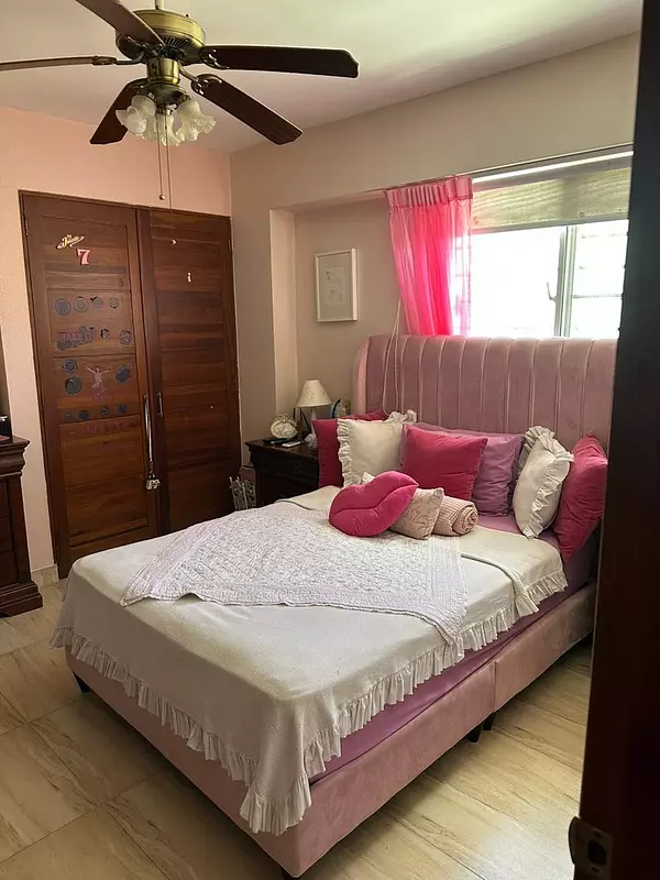 apartamentos - Apartamento en Venta LOS RESTAURADORES
USD195,000.00 3