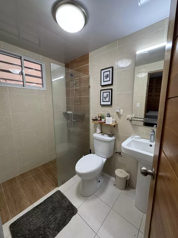 apartamentos - Vendo Apartamento 2do nivel en Villa Aura 5