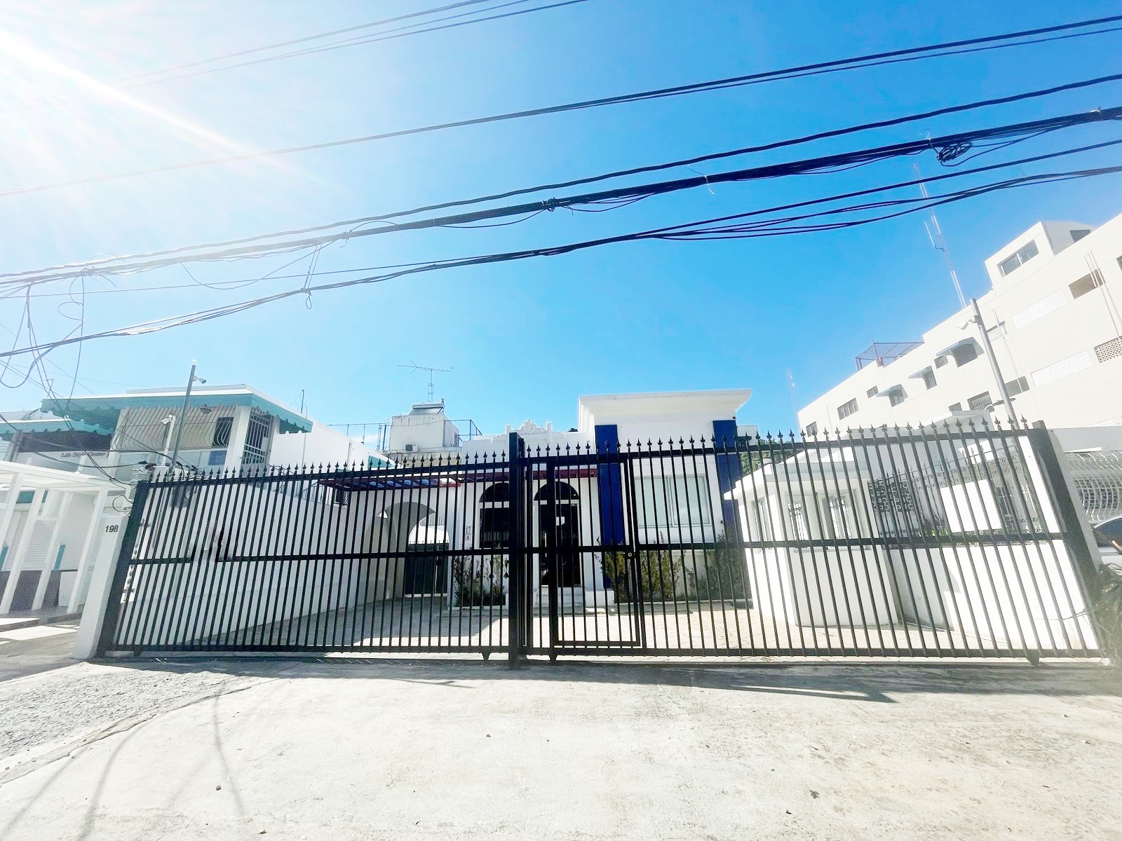 oficinas y locales comerciales - Local en Gazcue  2