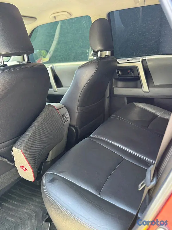 jeepetas y camionetas - Toyota 4runner sr5 2013  3