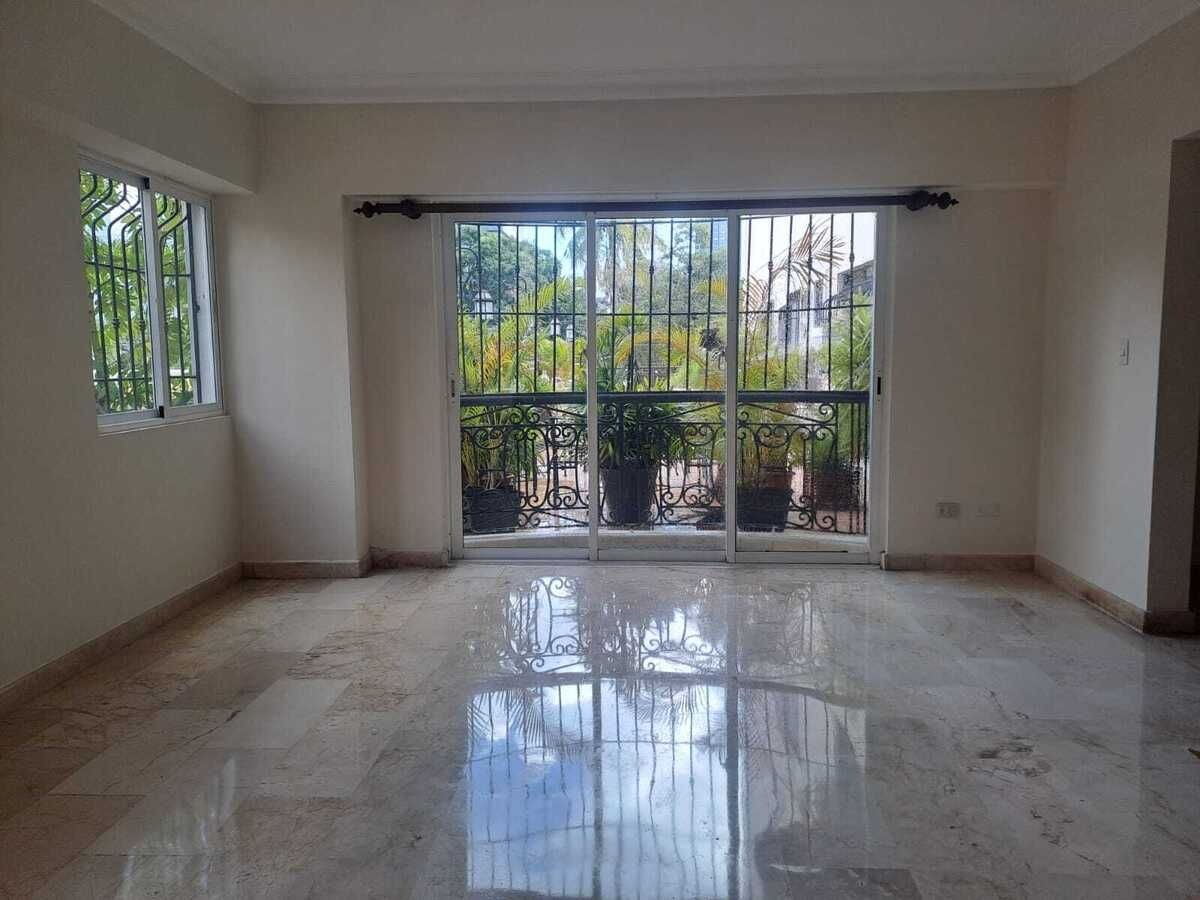 apartamentos - Apartamento 2do piso   Urb. Real  2