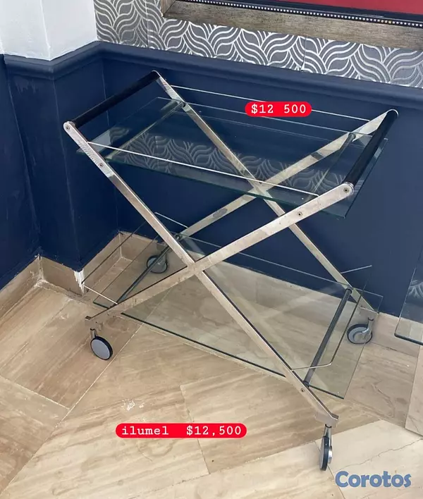 decoración y accesorios - Carrito de bebidas  $12,500 credenza $12,500 mesit 4
