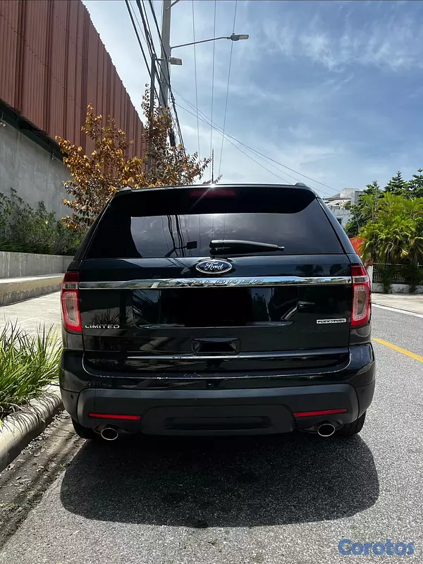 jeepetas y camionetas - FORD EXPLORER LIMITE NEGRA  2