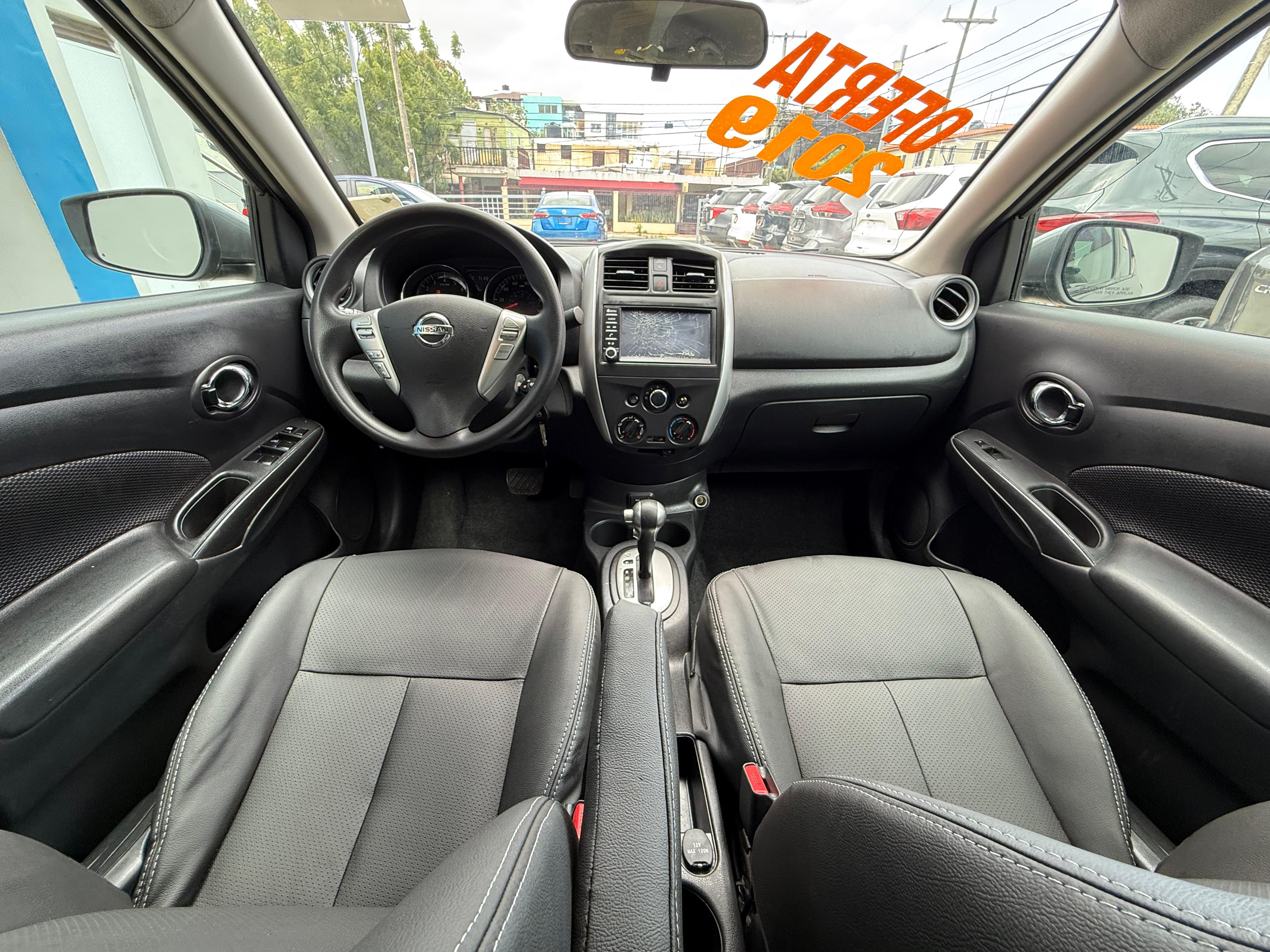 carros - nissan versa sv  5