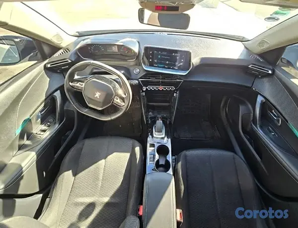jeepetas y camionetas -  *Oportunidad* Venta de vehículo Peugeot e2008 2020 Como Nuevo 5
