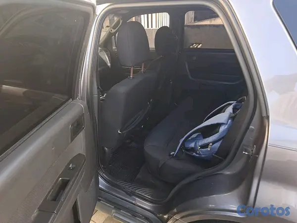 jeepetas y camionetas - Ford escape 2011 en venda,excelente condiciones.  9