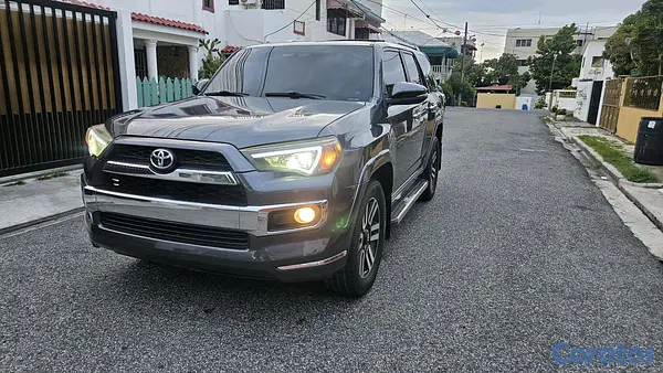 jeepetas y camionetas - Toyota 4runner límited 2016 7