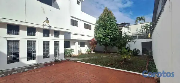 casas - Se Alquila Casa Uso Comercial Los Prados 5