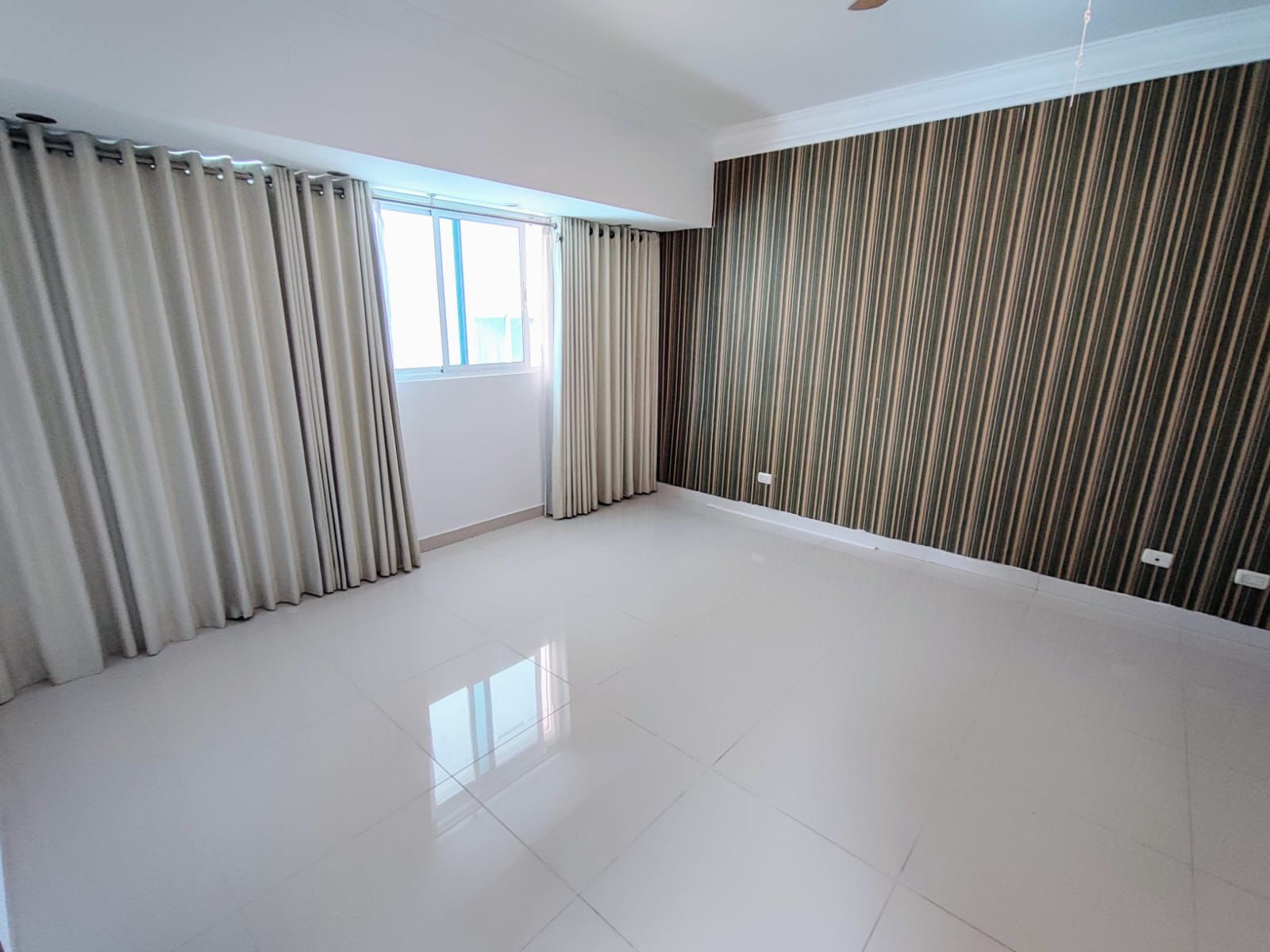 apartamentos - Alquilo apartamento con línea blanca en Urb. Real  4