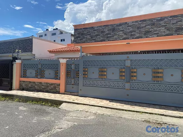 casas - Casa de un nivel amplia, con patio y preparada par 5