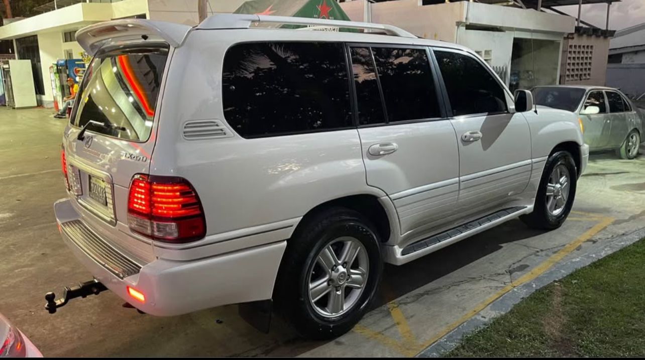 jeepetas y camionetas - lexus LX 470 2006 1