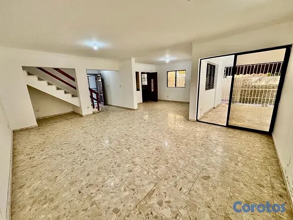 casas - Hermosa casa en venta 2 niveles -Las Praderas 4