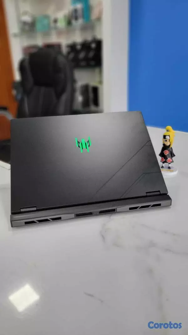 computadoras y laptops - Laptop GAMING  Acer Predator Helios  2