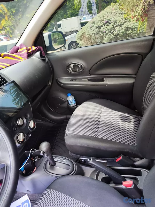 carros - Se vende o traspasa Nissan March 2018 3