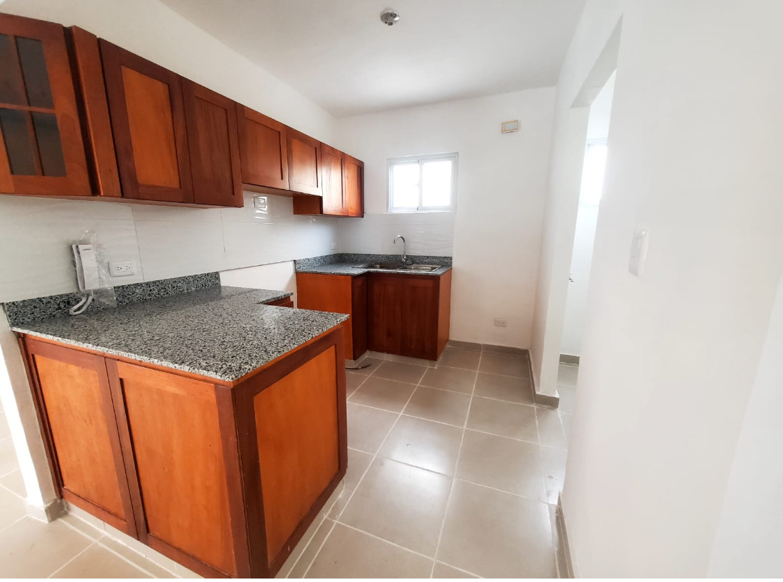 casas - APARTAMENTO EN PRIMER PISO CON HIERROS EN STO DGO ESTE 1