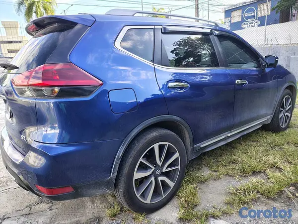 jeepetas y camionetas - Nissan Rogue LS 2020 Automatica 4x2, Cuatro Puerta 3