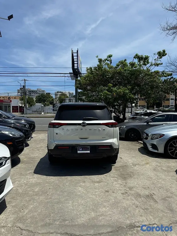 jeepetas y camionetas - Nissan Pathfinder Advance 4WD 2023 8