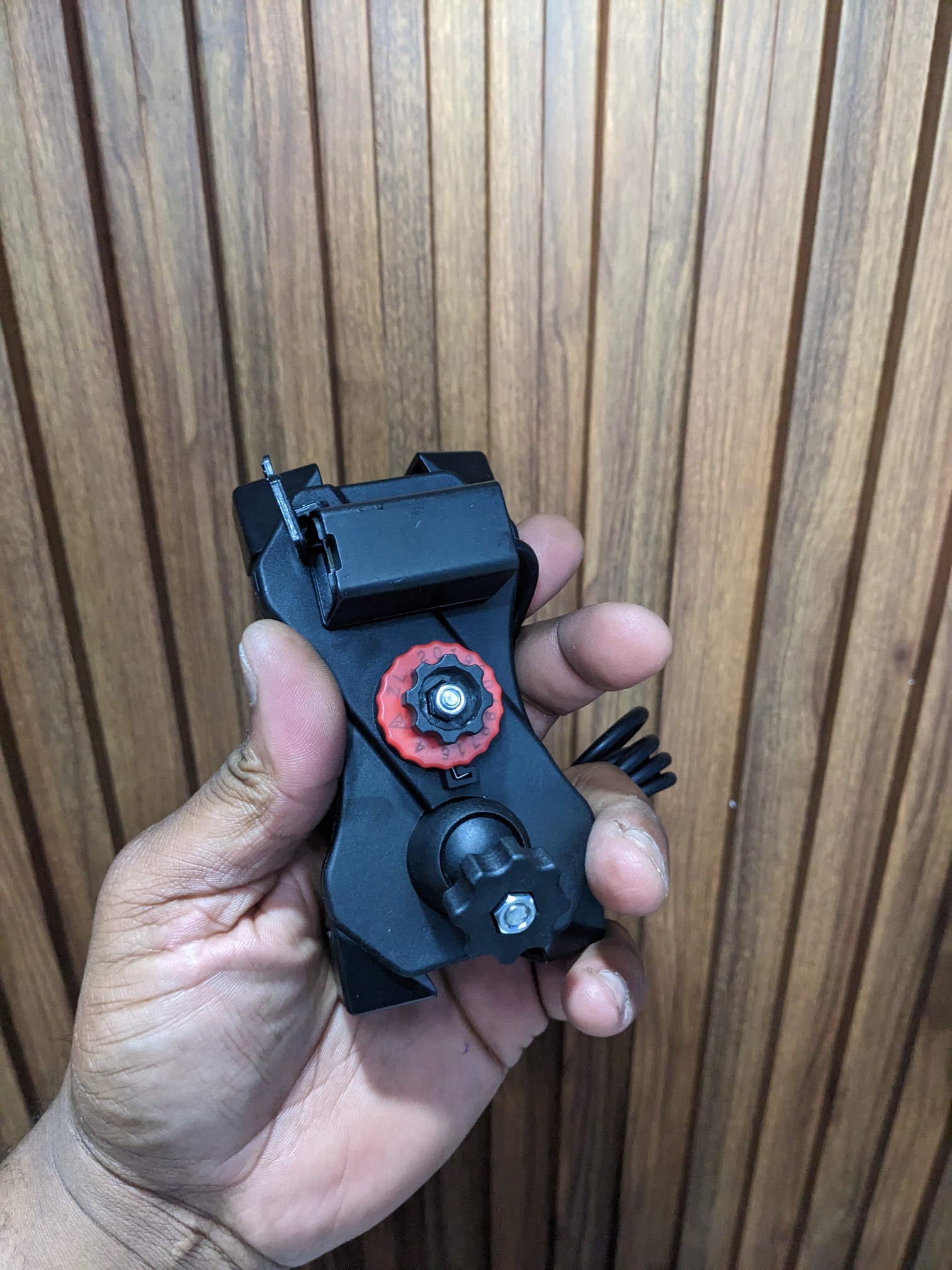 celulares y tabletas - Base para motos con salida USB de carga