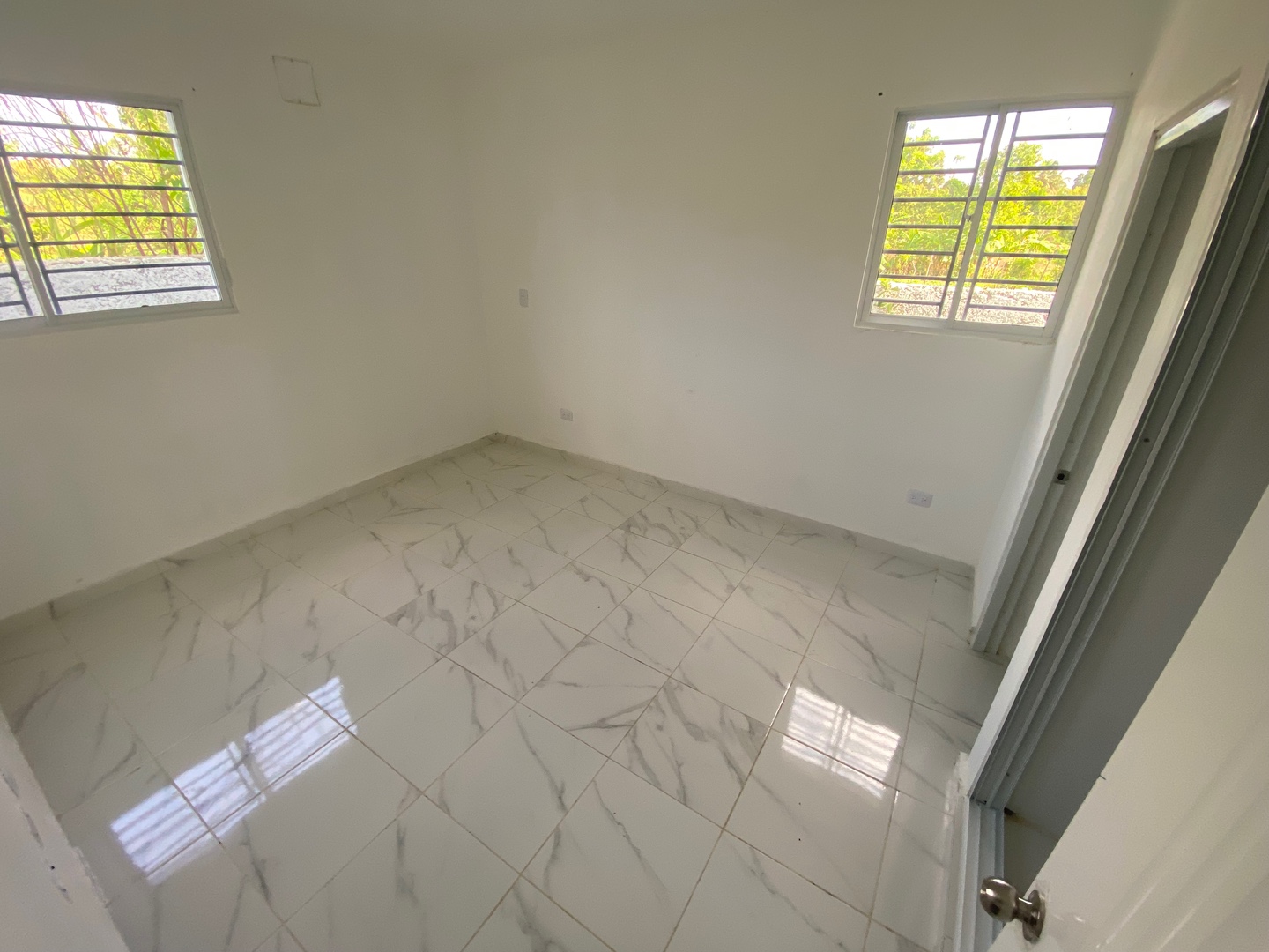 apartamentos - APARTAMENTO EN RENTA PRIMER NIVEL POR LA CARRETERA JACAGUA  4